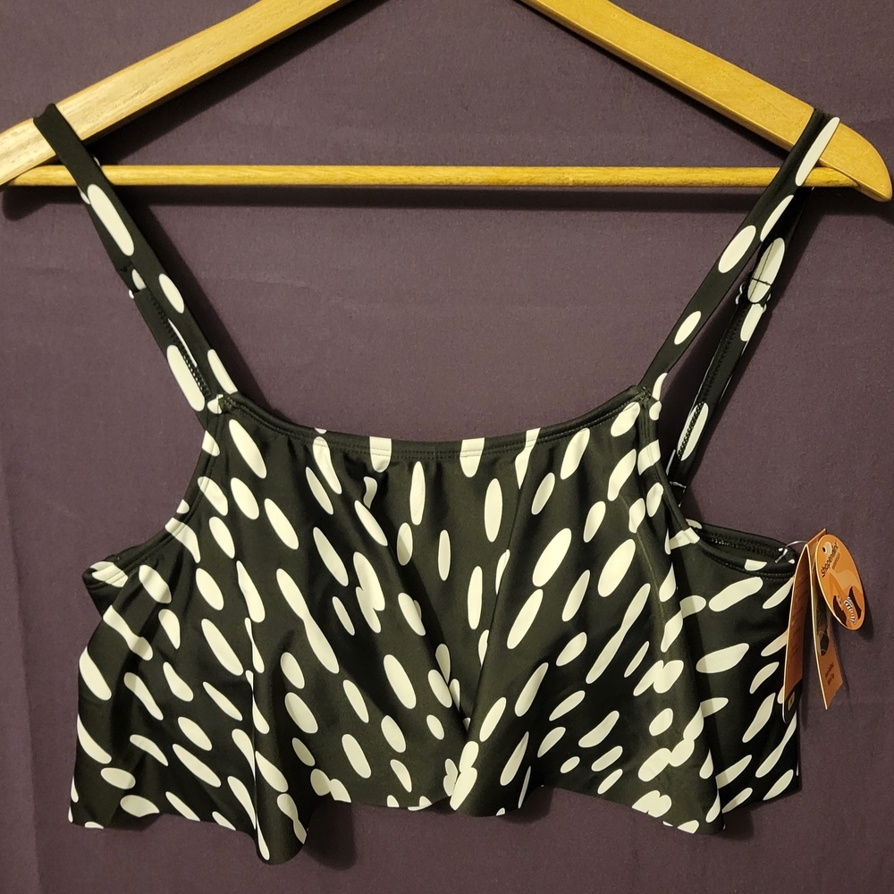 Shapermint Black and White Ruffled Bikini Top. Size M